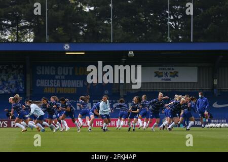 Chelsea s'échauffe pendant le match de la semi-finale de la Ligue des champions de l'UEFA entre Chelsea et le Bayern Munich à Kingsmeadow à Londres, en Angleterre. Banque D'Images