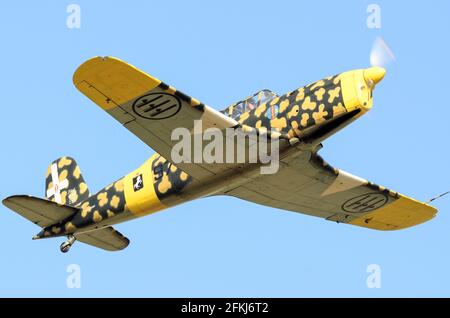 1950 vol de l'avion de Fiat G.46. Un entraîneur militaire s'est développé en Italie peu après la Seconde Guerre mondiale SÉRIE 44-MM-52-801. Reg G-BBII Banque D'Images