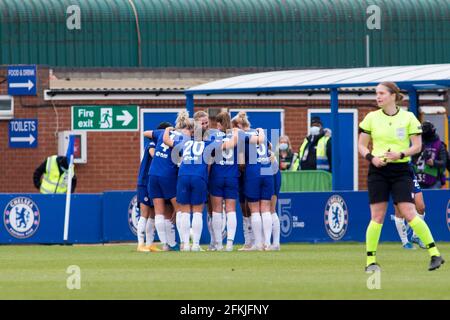 LONDRES, ROYAUME-UNI. 2 MAI : Pernille Harder (Chelsea FC) célèbre après avoir obtenu son score lors de la rencontre de l'UEFA Women's Champions League 2020-21 entre Chelsea FC et Bayern Munich à Kingsmeadow. Credit: Federico Guerra Morán/Alay Live News Banque D'Images