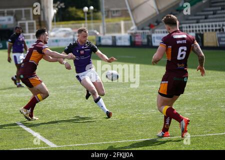 Newcastle, Royaume-Uni. 20 mars 2021. NEWCASTLE UPON TYNE, ROYAUME-UNI. 2 MAI. Josh Woods, de Newcastle Thunder, prend de l'avance lors du match de BETFRED Championship entre Newcastle Thunder et Batley Bulldogs à Kingston Park, Newcastle, le dimanche 2 mai 2021. (Credit: Chris Lishman | MI News) Credit: MI News & Sport /Alay Live News Banque D'Images