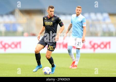 Rome, Italie. 02 mai 2021. Kevin Strootman (Gênes) pendant la série UN match entre SS Lazio vs Gênes CFC au Stadio Olimpico le 2 mai 2021 à Rome, Italie. Lazio gagne 4-3. (Photo de Giuseppe Fama/Pacific Press) crédit: Pacific Press Media production Corp./Alay Live News Banque D'Images