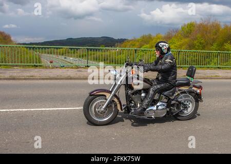 1998 Harley-Davidson Softail FLSTS 1340 Heritage Springer ; conducteur de moto de bordeaux de 1340 cm3 ; vélos classiques, moto de vétéran chérie, ancienne minuterie restaurée, moteurs à collectionner, Patrimoine vintage, ancien conservé, collectable restauré conduite de transport au Royaume-Uni Banque D'Images