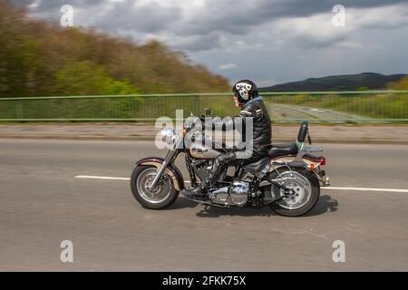 1998 Harley-Davidson Softail FLSTS 1340 Heritage Springer ; conducteur de moto de bordeaux de 1340 cm3 ; vélos classiques, moto de vétéran chérie, ancienne minuterie restaurée, moteurs à collectionner, Patrimoine vintage, ancien conservé, collectable restauré conduite de transport au Royaume-Uni Banque D'Images