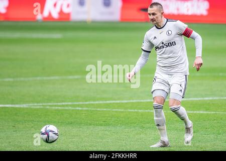 Varsovie, Pologne. 1er mai 2021. Artur Jedrzejczyk de Legia en action pendant le match polonais PKO Ekstraklasa League entre Legia Warszawa et Wisla Cracovie au Stadion Miejski Legii Warszawa im. Marsza?ka Józefa Pi?sudskiego.score final; Legia Warszawa 0:0 Wisla Cracovie. Crédit : SOPA Images Limited/Alamy Live News Banque D'Images