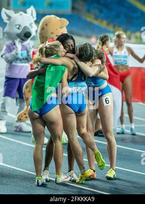 Chorzow, Pologne. Stade de Silésie, Chorzow, Pologne. 2 mai 2021. Relais mondiaux d'athlétisme 2021. Jour 2; victoire pour les femmes italiennes dans le 4 x 100m crédit: Action plus Sports/Alay Live News crédit: Action plus Sports Images/Alay Live News Banque D'Images