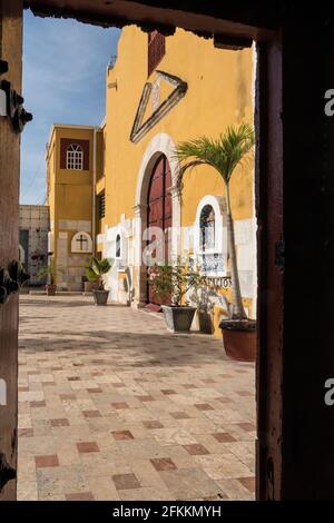 La capilla de Jesús el Nazareno de Campeche fure acuida para atender a “los morenos” pero para mitad del siglo era frecuentada por españoles, XVII Banque D'Images