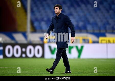 Gênes, Italie. 02 mai 2021. Paulo Fonseca, entraîneur en chef d'AS Roma, regarde avant la série UN match de football entre UC Sampdoria et AS Roma. Credit: Nicolò Campo/Alay Live News Banque D'Images