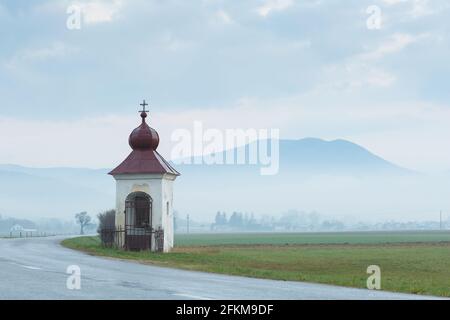 Chapelle St. Anna au village de Klastor pod Znievom, Slovaquie. Banque D'Images