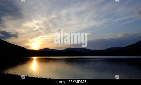 Cooper Lake situé à Lake Hill NY est le plus grand lac naturel des montagnes Catskill. Il sert de réservoir d'eau potable pour la ville de Kingston Banque D'Images