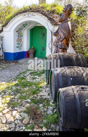 Vinne sklepy, Petrov - Plze u Straznice, Jizni Morava, Ceska republika / caves à vin, Plze dans le village de Petrov, Moravie du Sud, République tchèque Banque D'Images