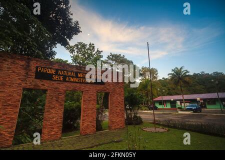 L'office de tourisme dans le parc métropolitain en début de matinée, Panama City, République de Panama, Amérique centrale. Banque D'Images