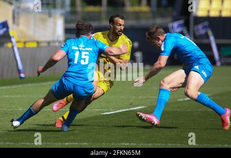 Victor Vito de Stade Rochelais et Hugo Keenan, Garry Ringrose de Leinster lors de la coupe européenne des champions de rugby, demi-finale rencontre de rugby entre Stade Rochelais et Leinster Rugby le 2 mai 2021 au stade Marcel Deflandre à la Rochelle, France - photo Laurent Lairys / DPPI / LiveMedia Banque D'Images