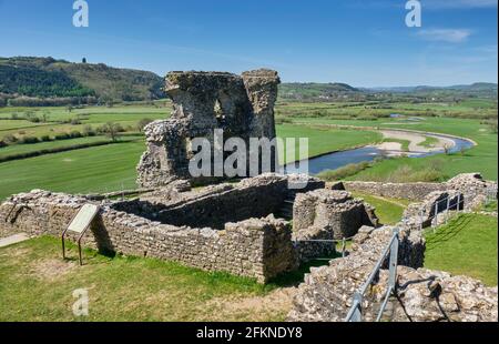 Les ruines du château de Dryslwyn donnent sur la vallée de Tywi, Dryslwyn, Carmarthenshire Banque D'Images