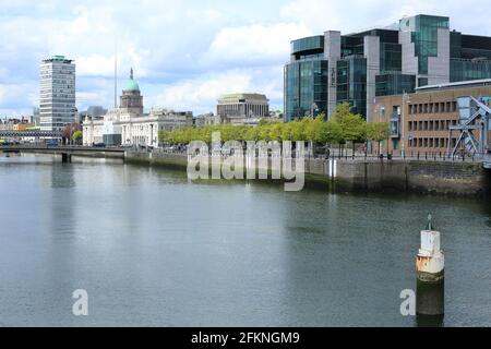 Vue sur la rivière Liffey à Dublin, Irlande Banque D'Images