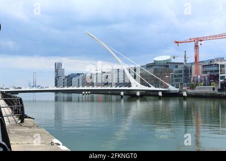 Vue sur la rivière Liffey à Dublin, Irlande Banque D'Images