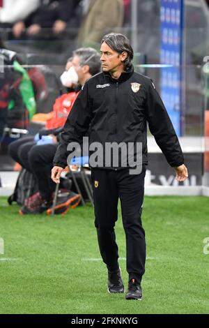 Milan, Italie. 1er mai 2021. L'entraîneur-chef Filippo Inzaghi de Benevento a vu dans la série UN match entre AC Milan et Benevento à San Siro à Milan. (Crédit photo: Gonzales photo - Tommaso Fimiano). Banque D'Images