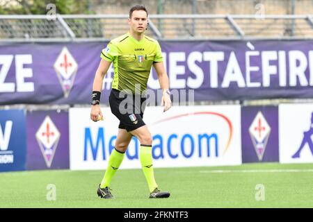 Florence, Italie. 02 mai 2021. Stefano Nicolini (Referee) pendant ACF Fiorentina femminile vs Pink Bari, football italien Serie A Women Match à Florence, Italie, mai 02 2021 crédit: Independent photo Agency/Alamy Live News Banque D'Images