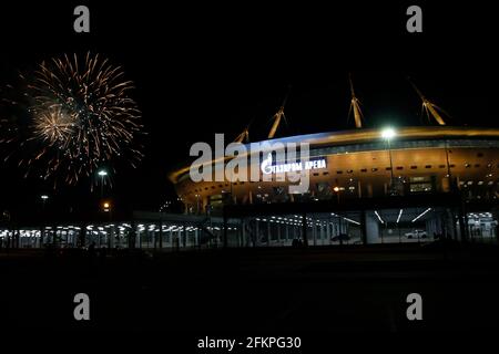 Saint-Pétersbourg, Russie. 02 mai 2021. Hommage festif à la Gazprom Arena (Arena Saint-Pétersbourg) en l'honneur du Championnat du club de football de Zenit dans la première Ligue russe. Crédit : SOPA Images Limited/Alamy Live News Banque D'Images