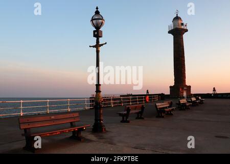 Lever du soleil à Whitby Banque D'Images