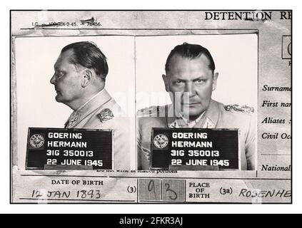 1945 capture de Hermann Goering prisonnier de tête coups de feu de dirigeant nazi Hermann Goering à partir de son rapport de détention au procès de Nuremberg Allemagne Date 22 juin 1945 Hermann Wilhelm Göring était un leader politique et militaire allemand et un criminel de guerre condamné. Il a été l'une des figures les plus puissantes du Parti nazi, qui a dirigé l'Allemagne de 1933 à 1945. Ancien pilote de chasse ace de la première Guerre mondiale, il a reçu la croix de Pour le Mérite pour bravoure Banque D'Images