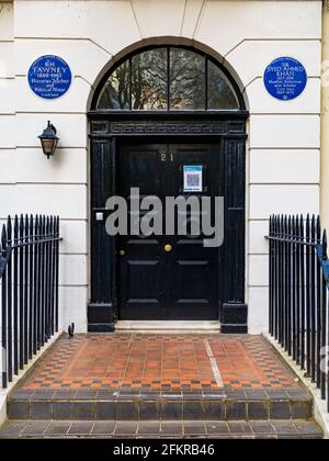 R H Tawney et Sir Syed Ahmed Khan Blue plaques au 21 plaque de lac mecklembourgeoise, Bloomsbury, Londres. Banque D'Images