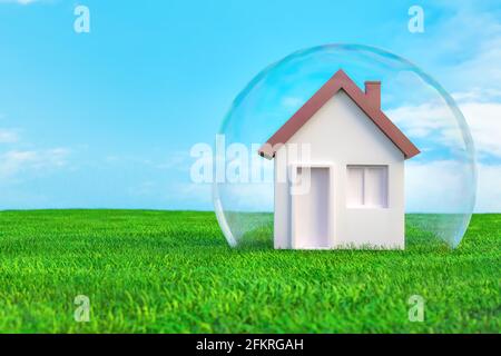 Maison en verre dôme transparent sur pelouse verte avec espace de copie. Concept de sécurité à domicile. Illustration 3D Banque D'Images