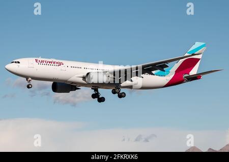Un Eurowings A330-200 arrivant à Las Vegas de Düsseldorf! Banque D'Images