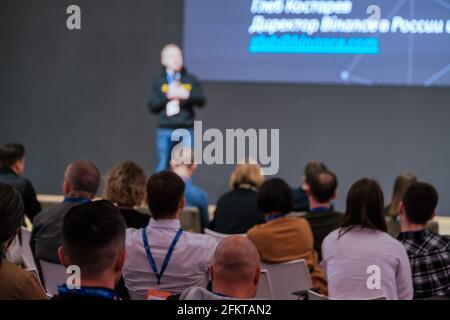 Chargé de cours à l'écoute de l'auditoire atelier Banque D'Images