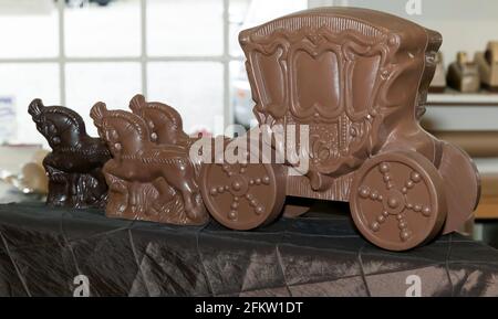 Gros plan d'un Chocolate Horse and Carriage exposé à la fabrique de chocolat de Boehms, Issaquah Banque D'Images