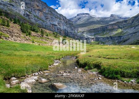 Parc national Ordesa y Monte Perdido, Huesca, Aragon, Espagne, Pyrénées. Pics calcaires karstiques dans le parc national d'Ordesa et de Monte Perdido, Banque D'Images