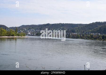Vue sur le Rhin à Boppard au printemps Banque D'Images
