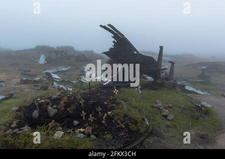 Moteurs et autres débris de l'épave de l'bombardier B-29 Superforteresse, situé sur les landes de Bleaklow dans le parc national de Peak District, Derb Banque D'Images