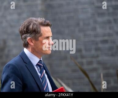 Londres, Royaume-Uni. 04e mai 2021. Gavin Williamson, secrétaire à l'éducation, quitte une réunion du cabinet au 10 Downing Street Londres. Crédit : Ian Davidson/Alay Live News Banque D'Images