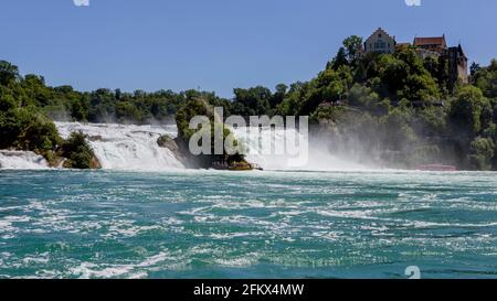 Château Laufen, chutes du Rhin près de Schaffhausen, Suisse Banque D'Images