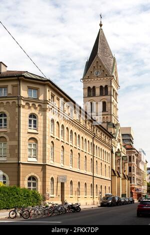 Herz Jesu Kirche, de 2019 Eglise orthodoxe serbe à Innsbruck, Tyrol, Autriche Banque D'Images