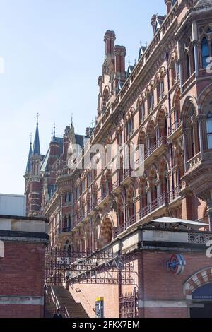 Gare internationale de St.Pancras, Euston Road, King's Cross, London Borough of Camden, Greater London, Angleterre, Royaume-Uni Banque D'Images