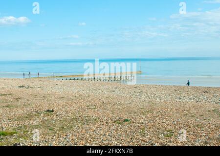 plage est à marée basse Littlehampton West Sussex Banque D'Images