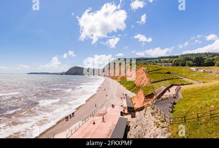 Jacobs Ladder Beach (à l'est de Peak Hill), Sidmouth, une petite ville balnéaire populaire de la côte sud à Devon, dans le sud-ouest de l'Angleterre Banque D'Images