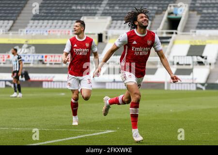 Mohamed Elneny d'Arsenal fête ses célébrations après avoir mis en avant son objectif 1-0 - Newcastle United contre Arsenal, Premier League, St James' Park, Newcastle upon Tyne, Royaume-Uni - 2 mai 2021 usage éditorial exclusif - restrictions DataCo applicables Banque D'Images