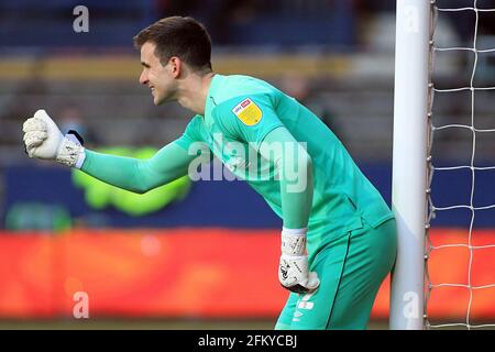 Luton, Royaume-Uni. 04e mai 2021. Simon Sluga, gardien de Luton Town en action pendant le match. EFL Skybet Championship Match, Luton Town v Rotherham Utd au Kenilworth Road Stadium de Luton, Bedfordshire, le mardi 4 mai 2021. Cette image ne peut être utilisée qu'à des fins éditoriales. Utilisation éditoriale uniquement, licence requise pour une utilisation commerciale. Aucune utilisation dans les Paris, les jeux ou les publications d'un seul club/ligue/joueur. photo par Steffan Bowen/Andrew Orchard sports photographie/Alay Live news crédit: Andrew Orchard sports photographie/Alay Live News Banque D'Images