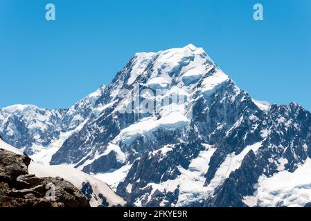 Vue panoramique sur le mont Cook depuis la route Mueller Hut, le parc national Mount Cook, l'île du Sud de la Nouvelle-Zélande Banque D'Images