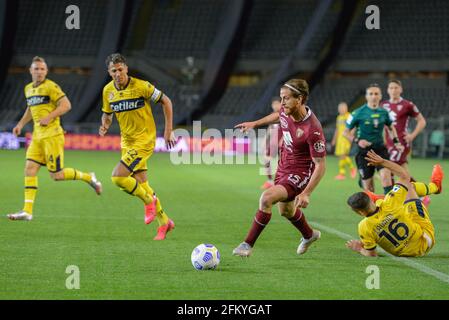 Turin, Italie. 3 mai 2021. Cristian Ansaldi (15) du FC Torino vu pendant la série UN match entre le FC Torino et Parma Calcio au Stadio Grande Torino à Turin, Italie. (Crédit photo: Gonzales photo - Tommaso Fimiano). Banque D'Images