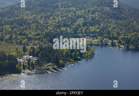 Photographie aérienne du lac Shawnigan, île de Vancouver, Colombie-Britannique, Canada. Banque D'Images