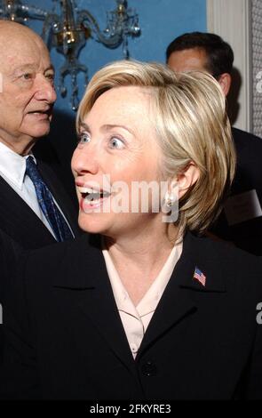 Manhattan, NY, États-Unis. 4 mai 2021. Illary Clinton, présentée ici à la salle bleue de la résidence Gracie. Crédit : C. Neil Decrescenzo/ZUMA Wire/Alamy Live News Banque D'Images