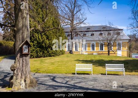 Klasicistni zamek Kozel un parc (narodni kulturni pamatka), Plzensky kraj, Ceska republika / château de Kozel, région de Pilsen, République tchèque Banque D'Images