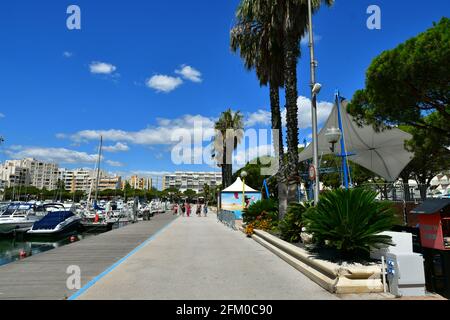 Phare de la Méditerranée between two hotels in Palavas les Flots, near  Carnon Plage, Montpellier, Occitanie, South of France Stock Photo - Alamy