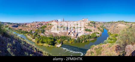 Panorama de Tolède dans la région espagnole de Kastilien-la Mancha. Tolède est l'ancienne ville du centre de l'Espagne. Banque D'Images