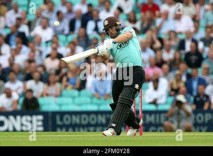 Aaron Finch atteint 6 courses pour Surrey contre Essex Eagles, Viality Blast T20 Cricket au Kia Oval le 12 juillet 2018 Banque D'Images