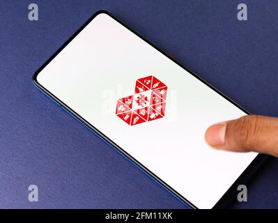 Assam, inde - 04 mai 2021 : logo Pinduoduo sur image de stock d'écran de téléphone. Banque D'Images