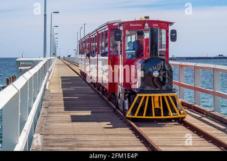 La jetée électrique de Stocker Preston Express sur la jetée de Busselton la plus longue jetée en bois de l'hémisphère sud, en Australie occidentale Banque D'Images